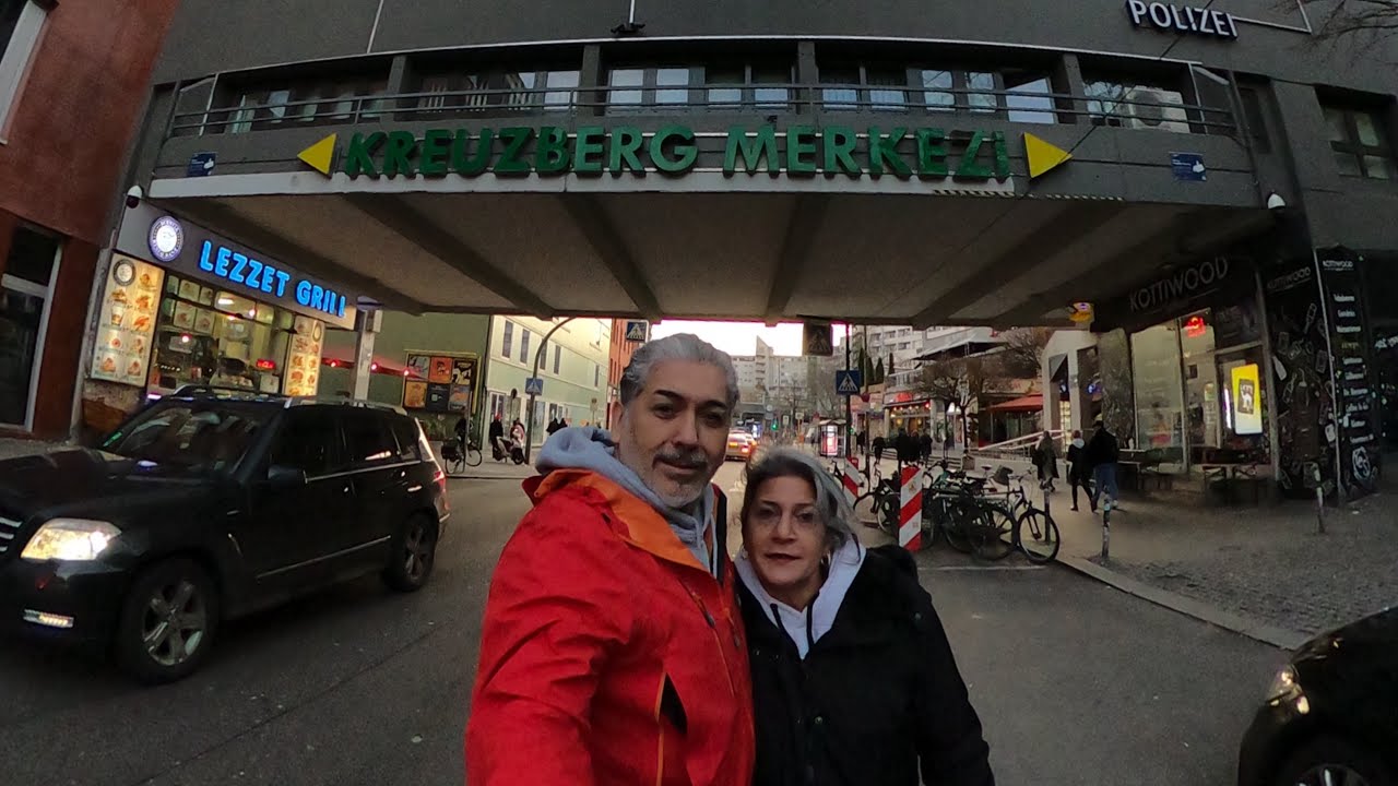 Berlin sokak lezzetleri. Hasır, smyrna, saz bar,
