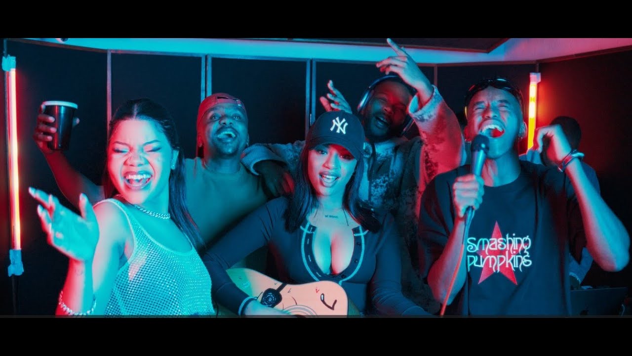 Bobby Stringz - Live In Studio | The Library Somewhere