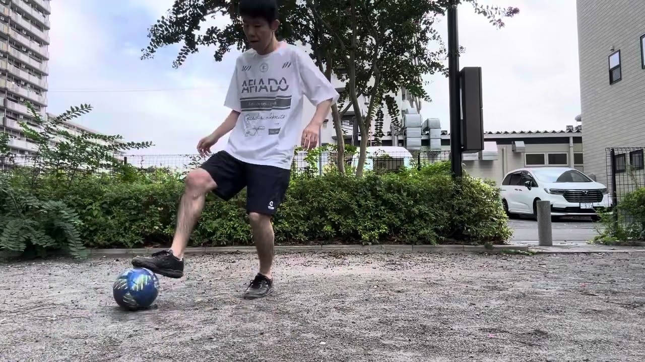 フィクソでプレス掛けられたら下がりながら駆け引きしていく。