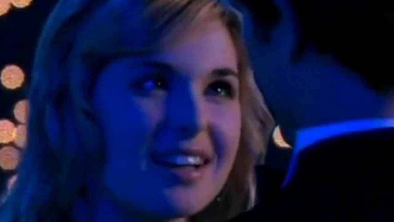 Kyle and Amanda scene