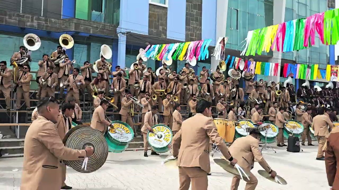 Morenada con la banda Amautas de Tacna en San Miguel Arcángel de Ilave 2025# ♥️🇵🇪♥️✔️🎷🎺