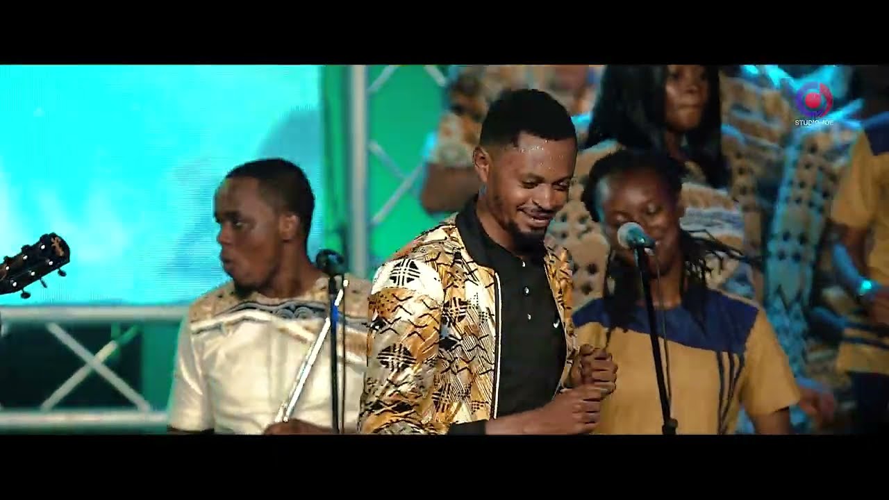 BOLINGO Live concert Showbuzz -  Par Enoch Mulopo feat Jhon Wesley Ndombasi