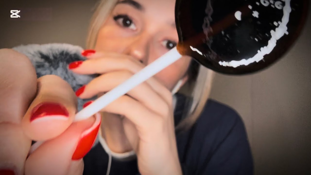 asmr eating lollipop 🍭🍭🍭 mouth sounds 👅💦