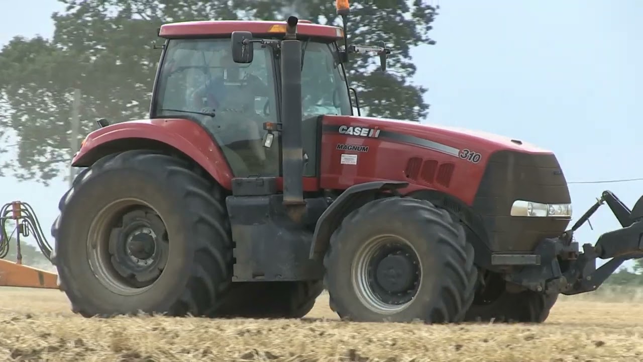 CASE IH MAGNUM 310 AND SIMBA X PRESS