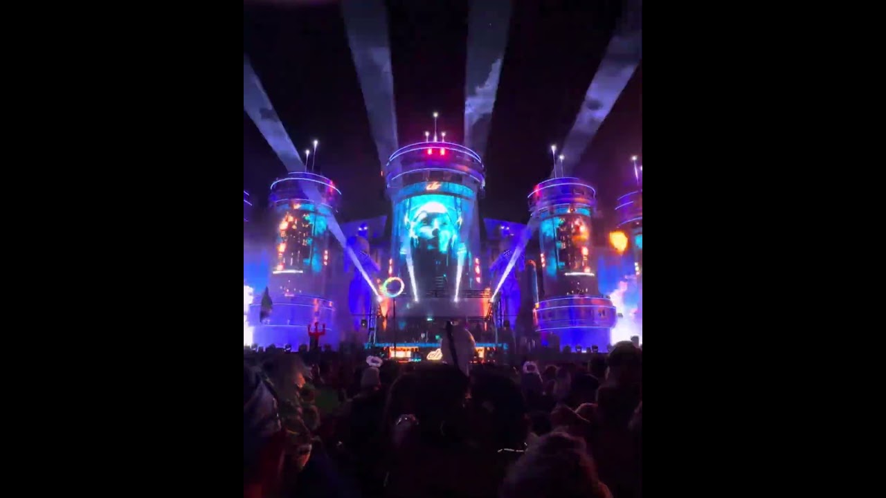 PAUL VAN DYK with ALY&FILA dropped MONSTER FORCE tune -STAMPEDO- at THE DREAM STAGE // DREAMSTATE