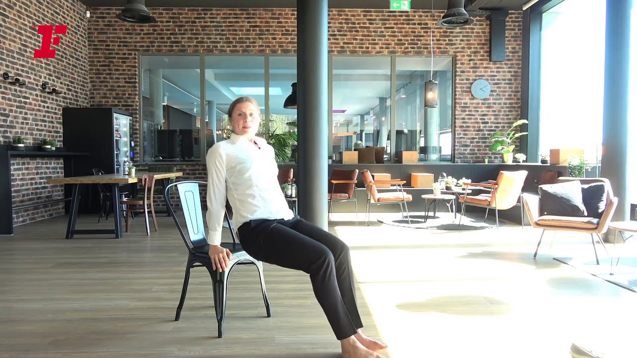 Fitness First Live Workout - 10 Minuten Workout Fit im Homeoffice mit Kristina