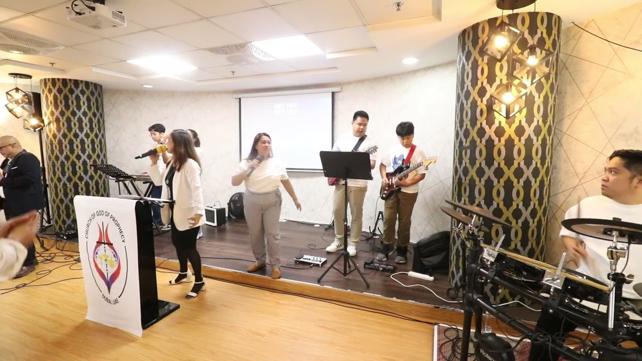 Ang lahat at magsasaya + Langit by Malayang Pilipino (COGOP DXB)