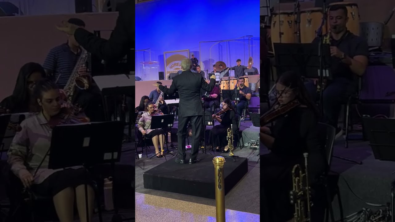 O REI ESTÁ VOLTANDO - ORQUESTRA FILARMÔNICA DA SEDE MUNDIAL