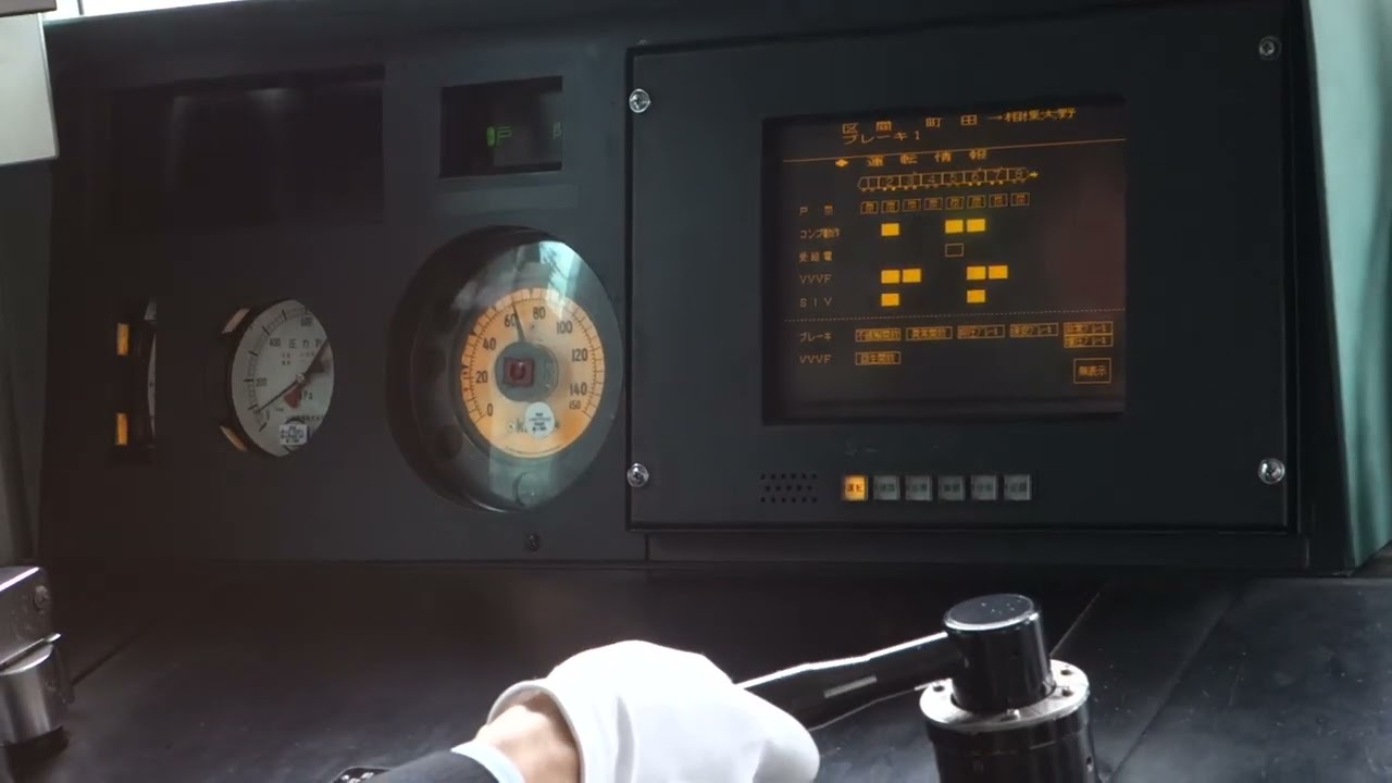 小田急2000形未更新運転台モニター動作