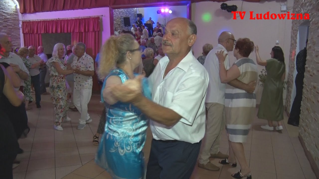 Gorące taneczne LATO w BURSZTYNIE i mnóstwo lubiących tańczyć GOŚCI przygrywa Kapela ROLAND