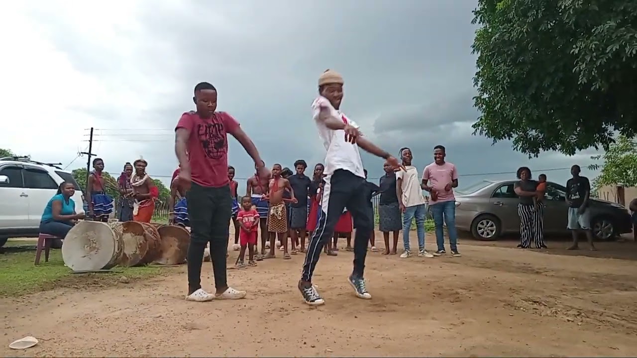 Flamefam Dancers