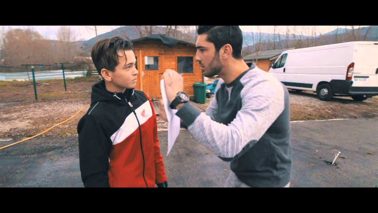 Clip solo "Je sais, j'connais" de Grib.Gribouille de la Sinti Mentality