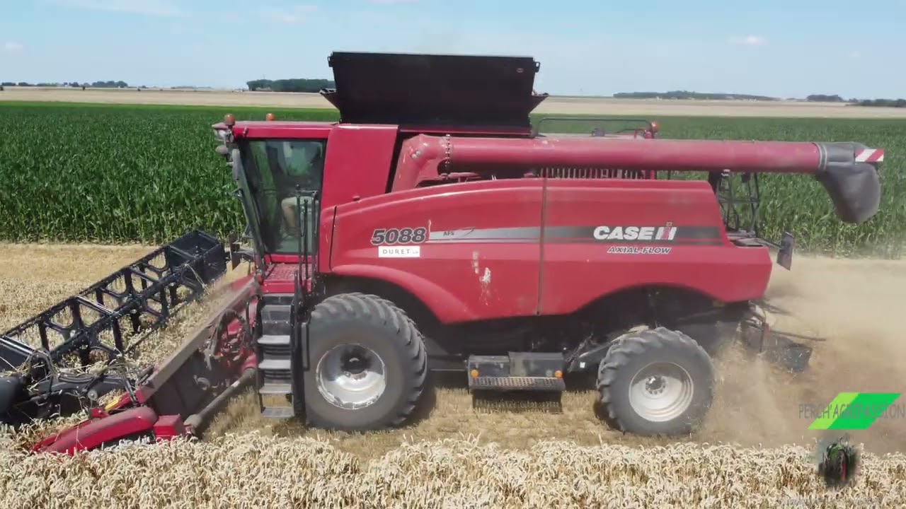 CASE AXIAL 5088 A LA MOISSON DU BLE TENDRE 2022