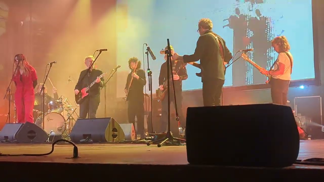 The Giant Syndicate (Steve Wynn, Kristin Hersh, Howe Gelb) - Live at Earth, Hackney - April 27, 2024