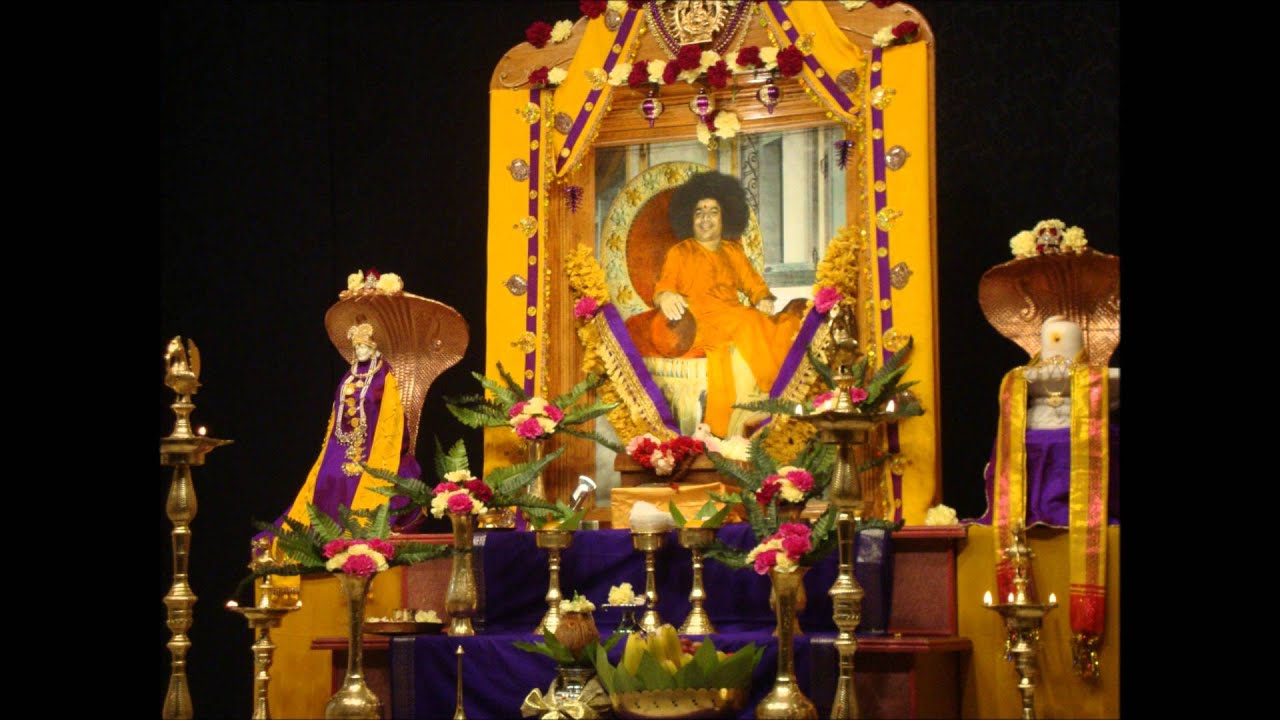 Bhajana Karo Manuva Govinda Hare - Sai Bhajan