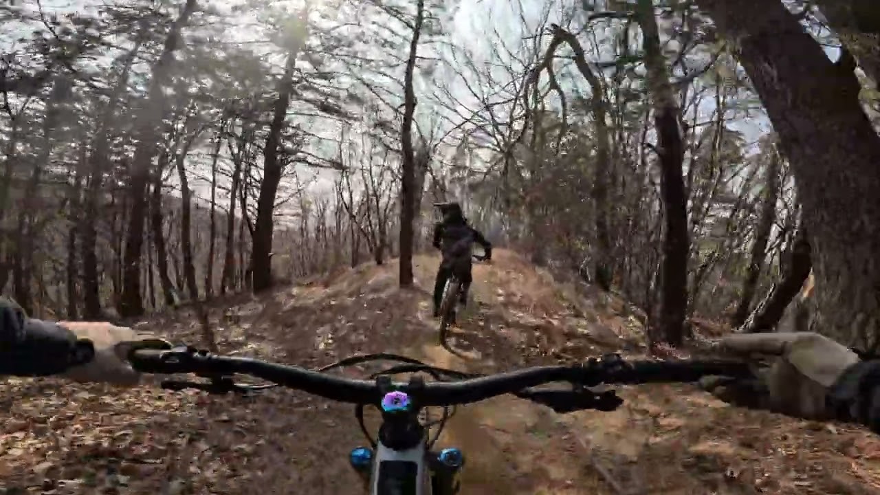 26.2.21 용인 포대코스 #쭌빠 형님 너무빨라. 이상하네 같은 엠플로우 인데...
