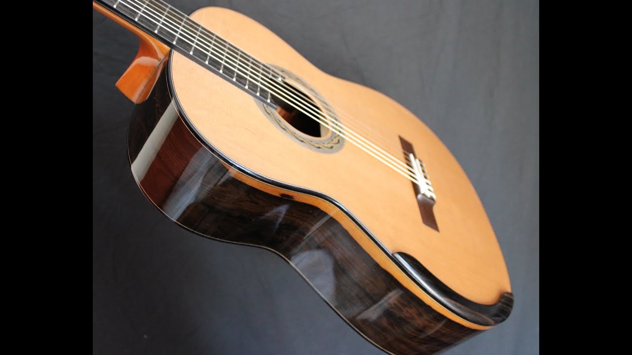 Kim Lissarrague classical guitar