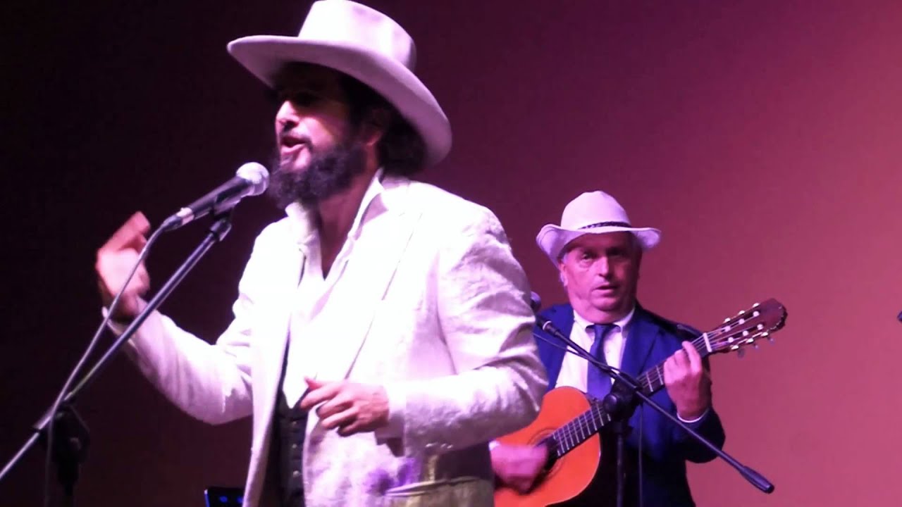 Vinicio Capossela & La Banda della Posta - Primo ballo (Cenaia, 19 Luglio 2013)