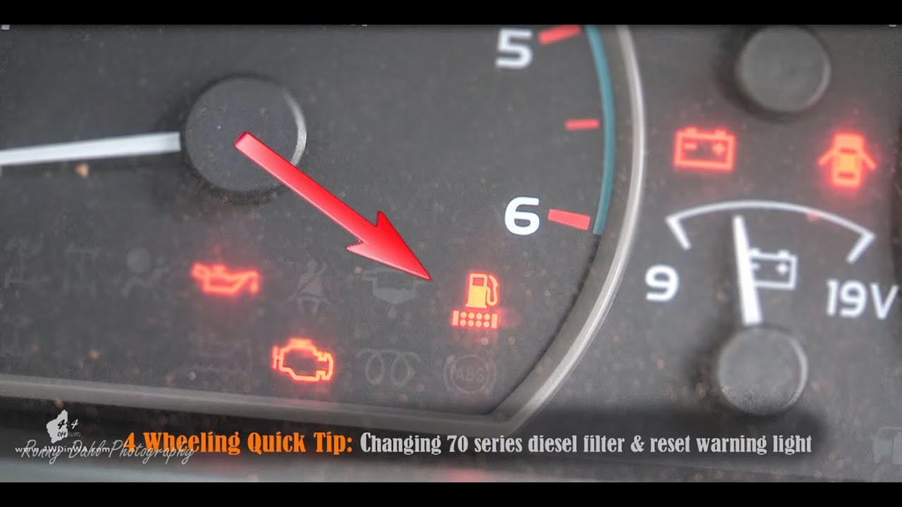 70 series Landcruiser fuel filter light reset & changing fuel filter