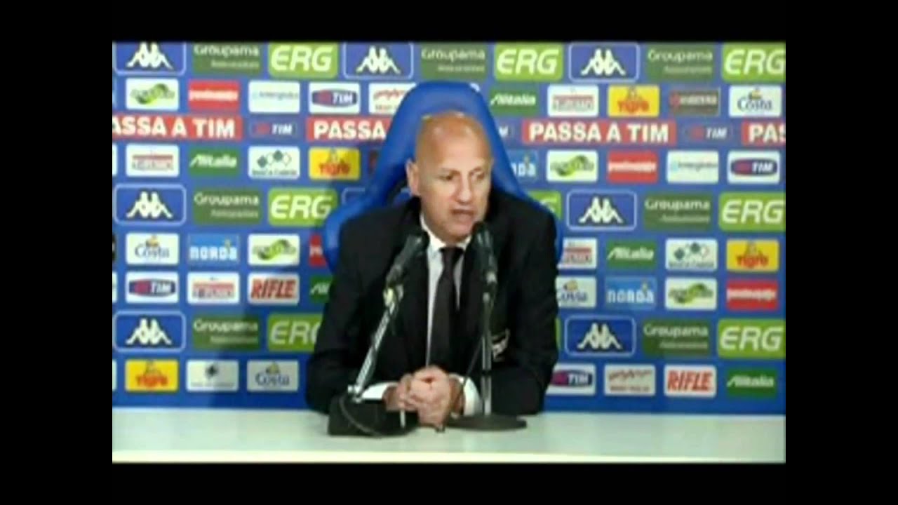 CONFERENZA STAMPA SONO UN FENOMENO