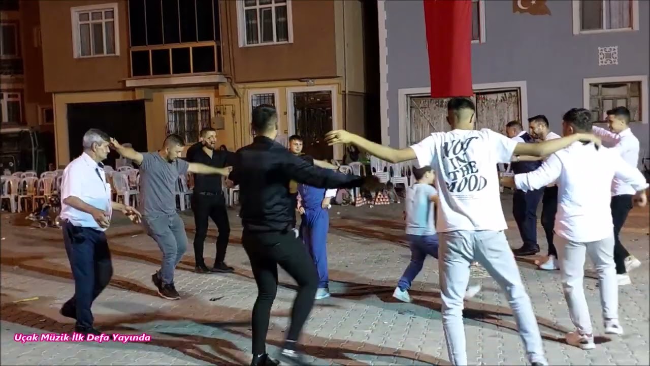 Çaldığım Bağlama Çiçekdağı Masa Üstünde Bardak Mehmet Kapal #İlk #Defa #Yayında