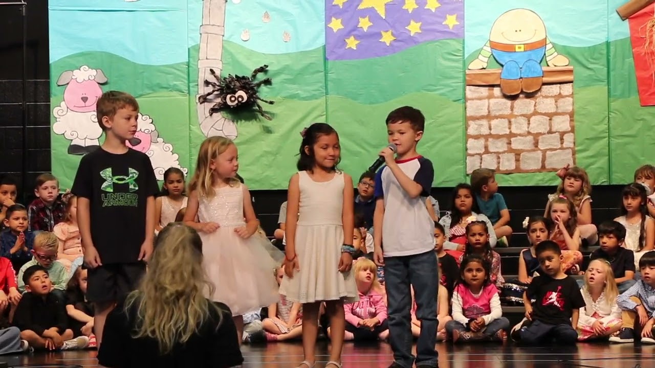 Sonora Elementary | School2023 Kindergarten Celebration