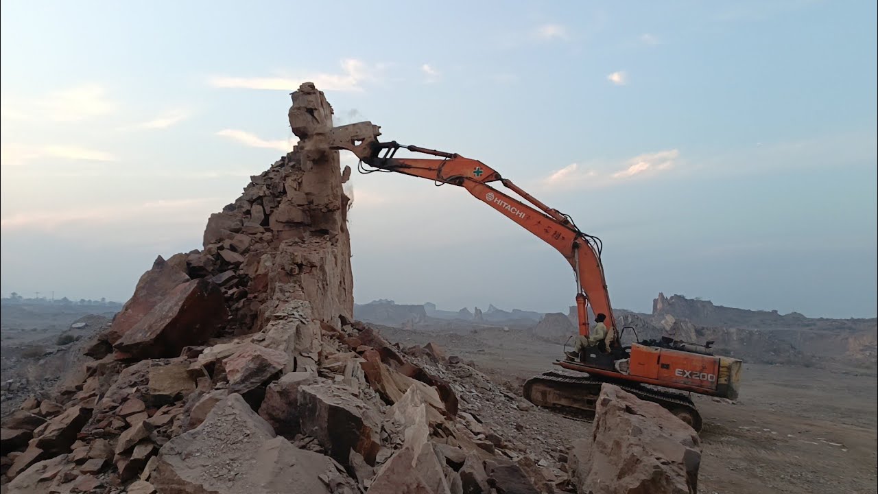 EXCAVATOR POWER: Breaking a Hill like a Pro!” 