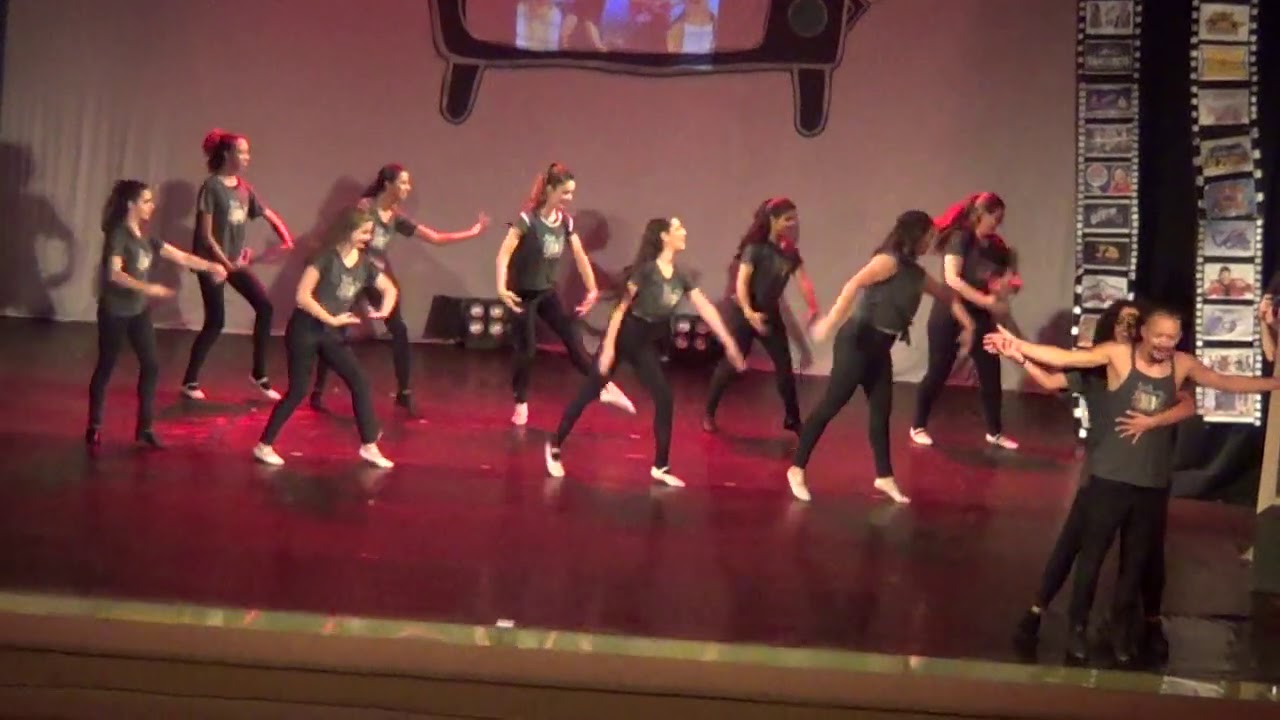 Nostalgia - 79 Sandy e Junior ''Em Cada Sonho'' - Dias de Dança