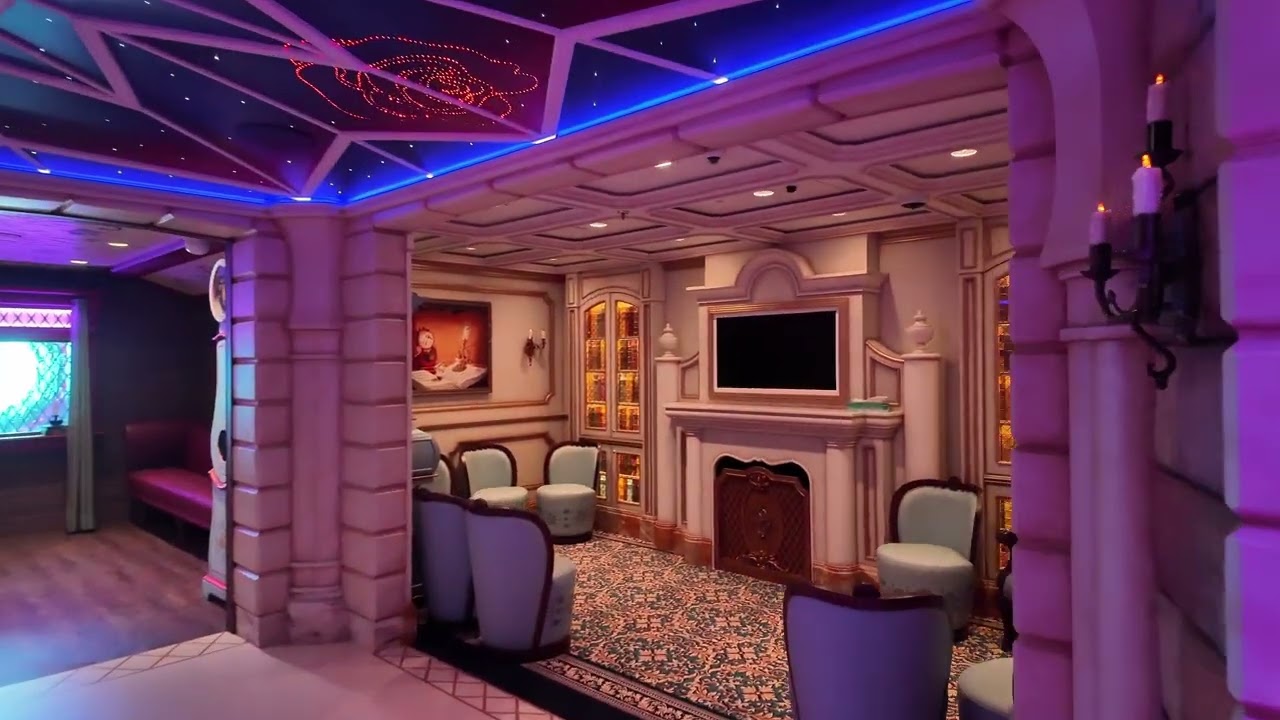 Destiny Deck 2 Tour--Disney's Oceaneer Club and it's a small world nursery