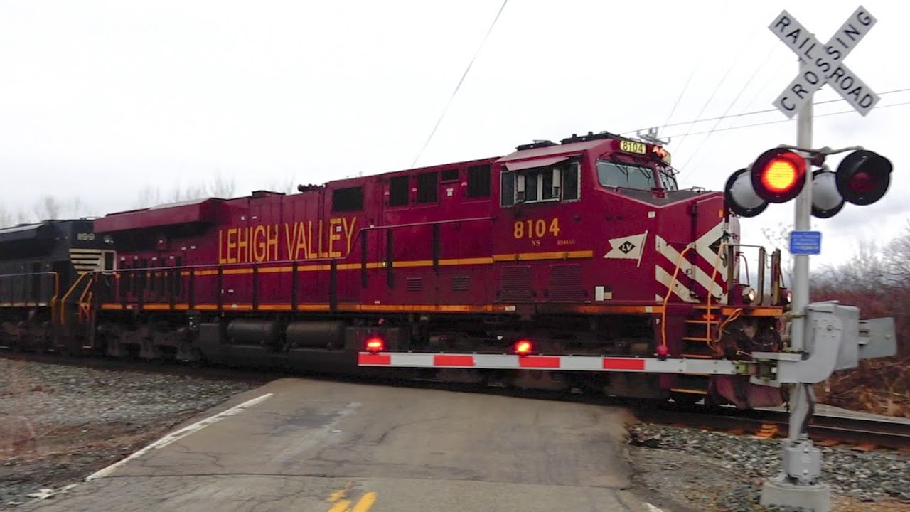 I Was Filming a NS Heritage Unit And Then This Happened! ARE YOU KIDDING ME? 8 Trains In This Video!