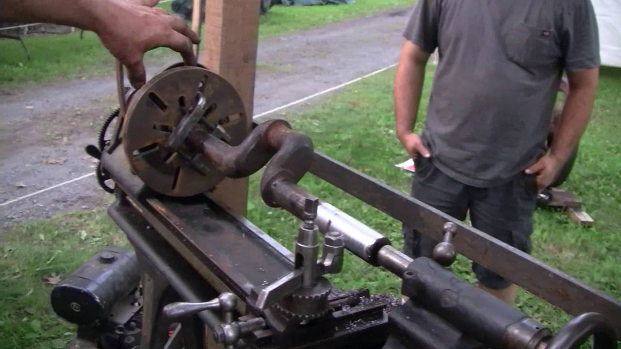 1890's LATHE RUNNING OFF HIT AND MISS ENGINE