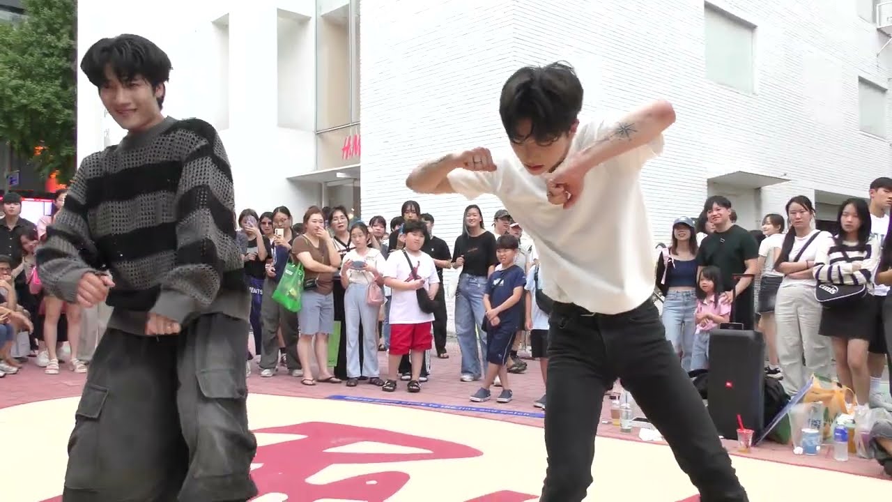 240728 kpop cover dance team ONE OF - 성인식 (박지윤) Hongdae busking