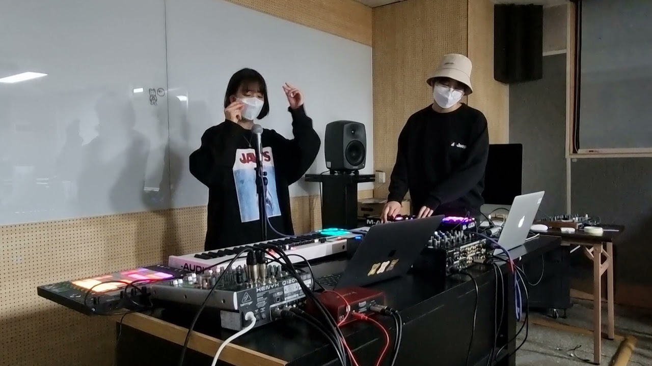 컴음 기말 라이브 영상입니당
