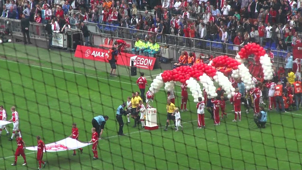 Ajax - Twente (15-05-2011) vanuit uitvak!