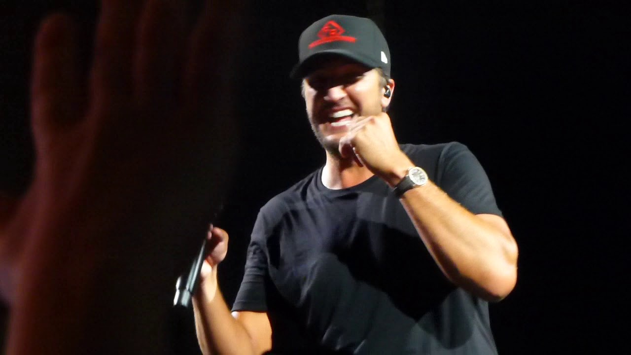 Luke Bryan - Move - Jiffy Lube Live - Bristow VA 8-18-2018