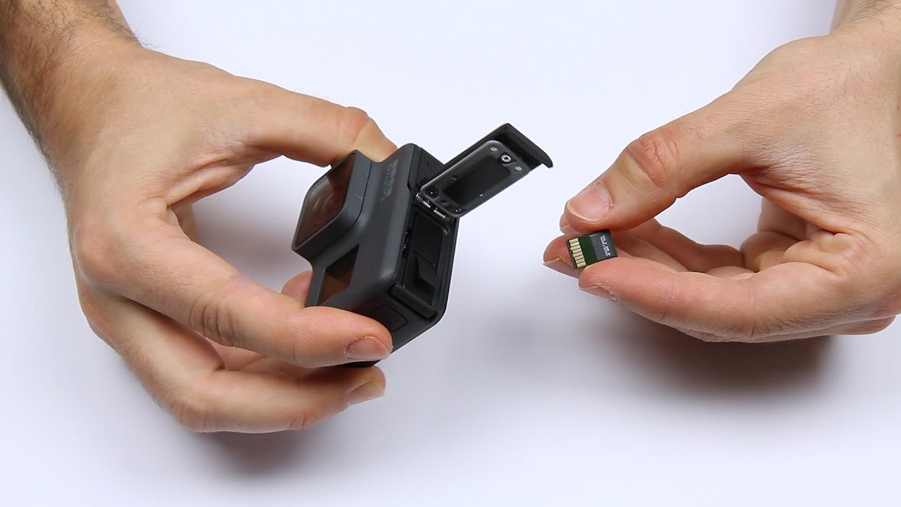 #2 HOW TO INSERT BATTERY AND MICRO SD CARD - GoPro - HERO5 Black