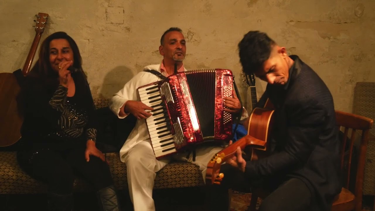 Na bikenav – Kilos bandurki / Neprodám svou ženu – Kilo brambor