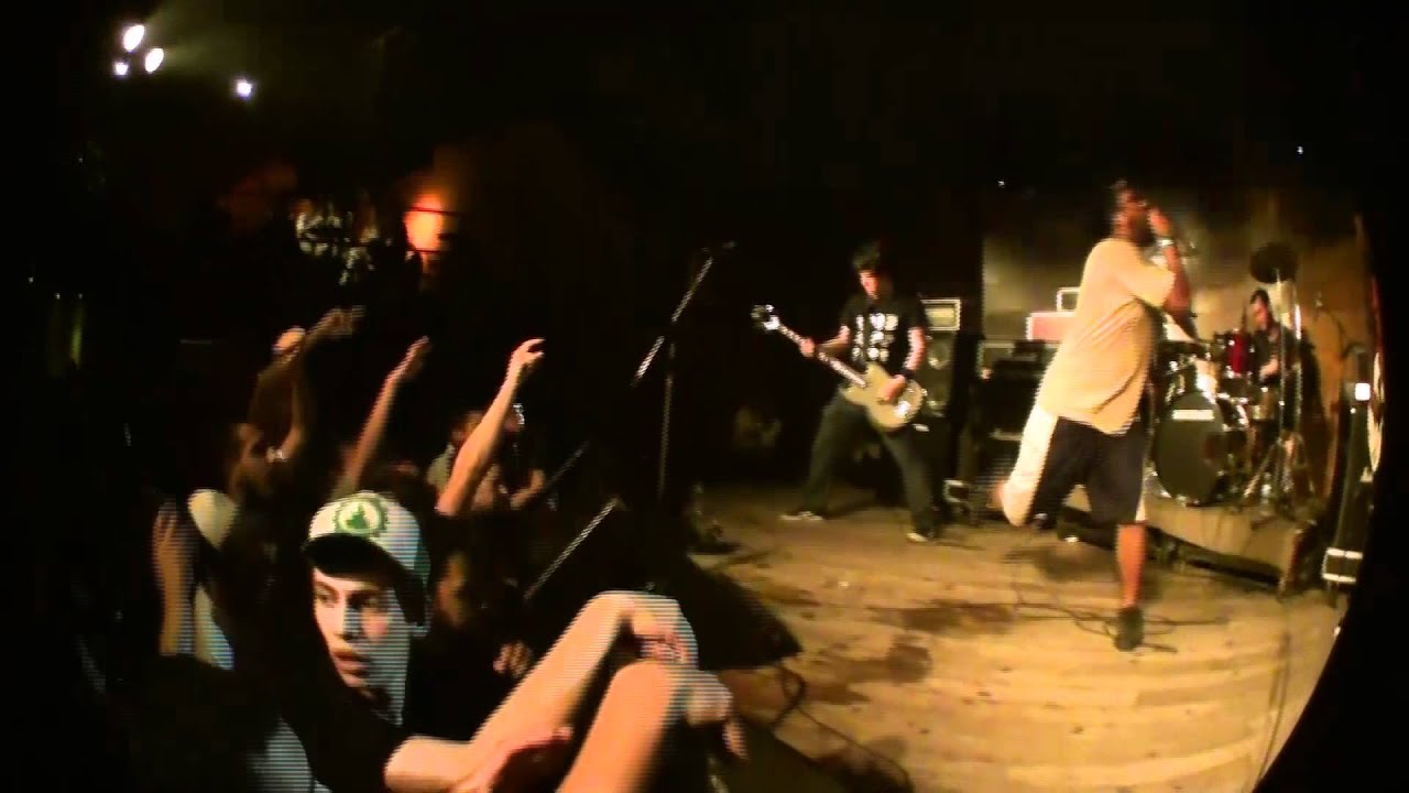 Plastic Fire  - A Ultima Cidade Livre (Music Hall 29/10/2011)