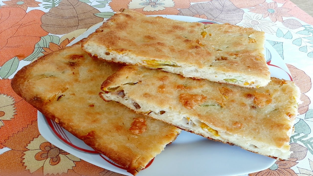 PIZZA DI PASTELLA CON FIORI DI ZUCCA ( RICETTA DI FAMIGLIA)