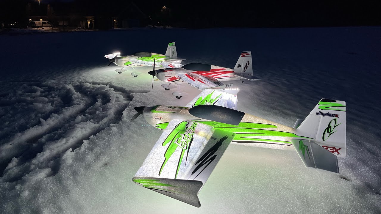 Flex Innovations QQ Extra 300 V2 night flying