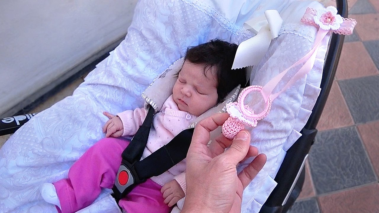 A CHUPETA MÁGICA DE PANO!! Bebê Laura e a Chupeta Rosa de Crochê