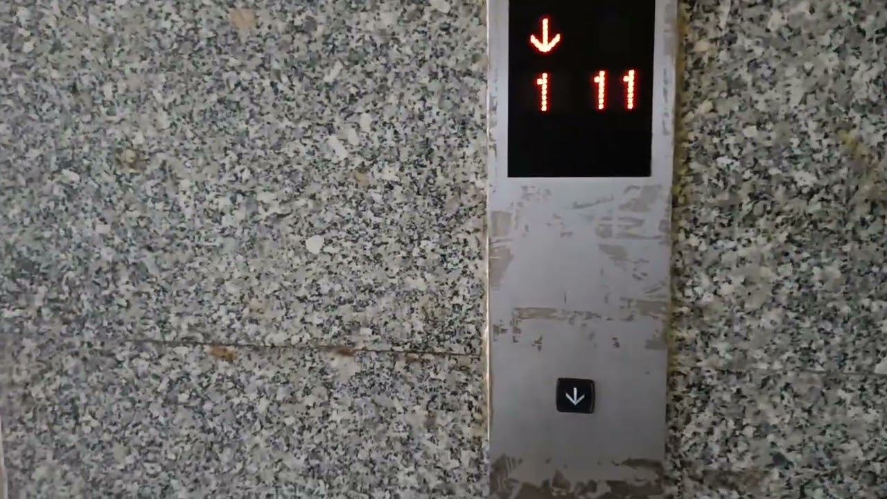 Mitsubishi Elenessa In NO8-1 Sài Đồng, Phúc Đồng, HN