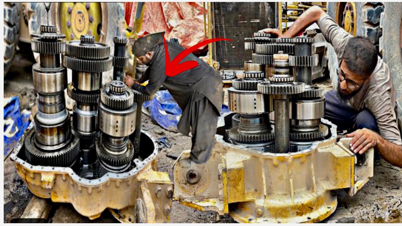 Caterpillar Grader Transmission repairing work || HR technology