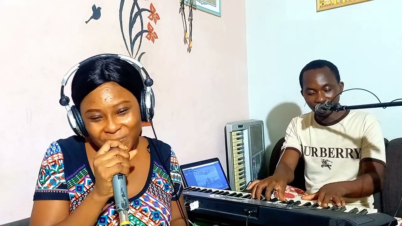 D3w beba adekye mu. ( Joy cometh in the morning)