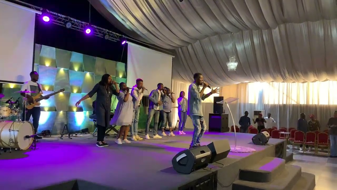#Praise by Oladimeji Daniel aka DeeVaL @TheElevationTv Ibeju-lekki. #gospelmusic #omemma #music