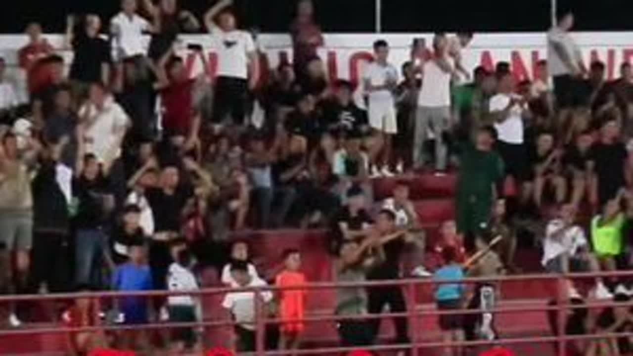 新疆足球之乡察县海努克 的足球迷们在天唯杯点赞评论大家，麻烦 #体育比赛 #体育精神 新疆足球之乡察县海努克 的足球迷们在天唯杯点赞评论大家，麻烦你们转发一下 شىنجاڭدىكى  پۇت...