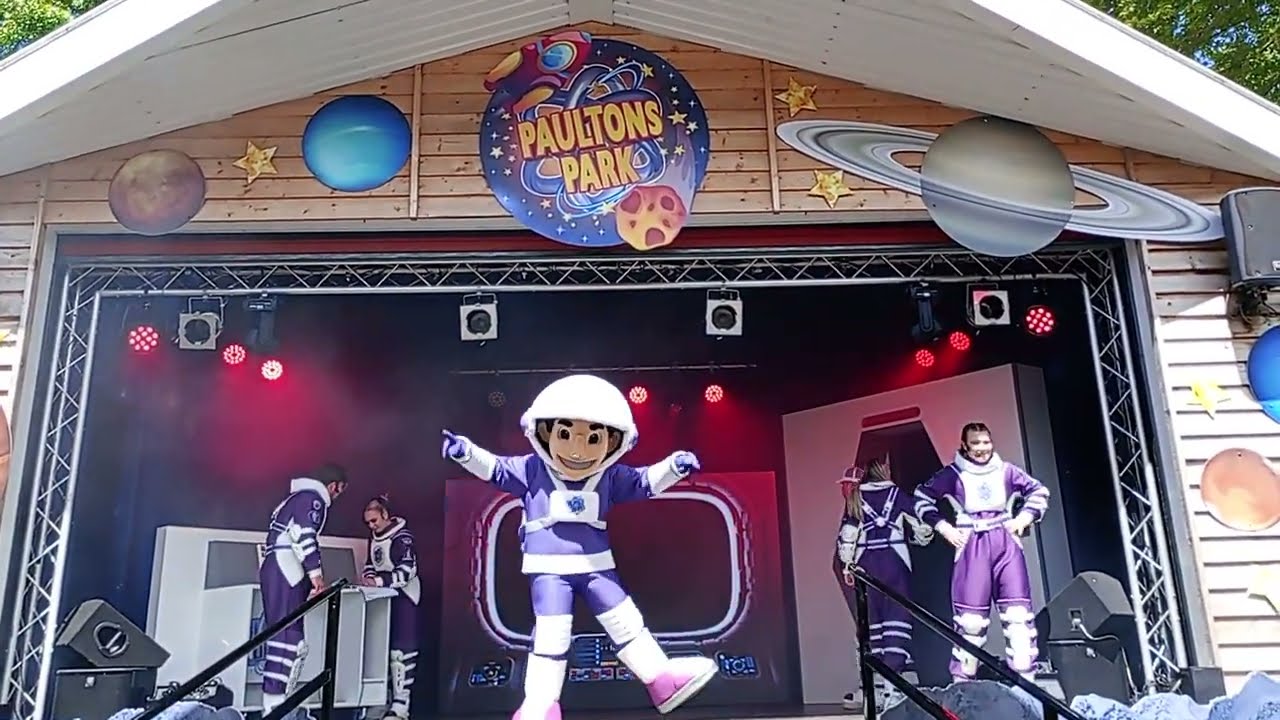 BLAST OFF!🚀    A Space Rocket  Adventure . New Show , Paultons Park