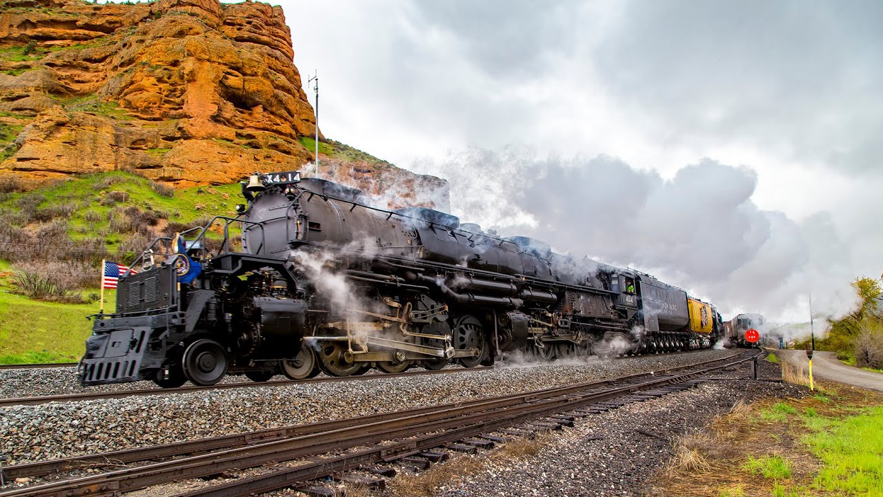 Union Pacific Big Boy 4014 at Slaterville, Utah