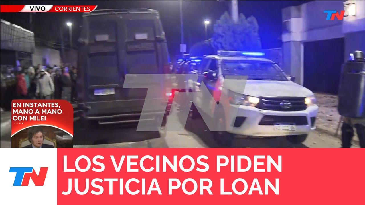 PROTESTAS FRENTE AL LUGAR EN EL QUE ESTÁ LAUDELINA