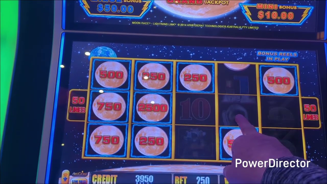 Moon Racer some $25 a spin Bonuses #moonracer #lightninglink #lightninglinkslotmachine #jackpot  